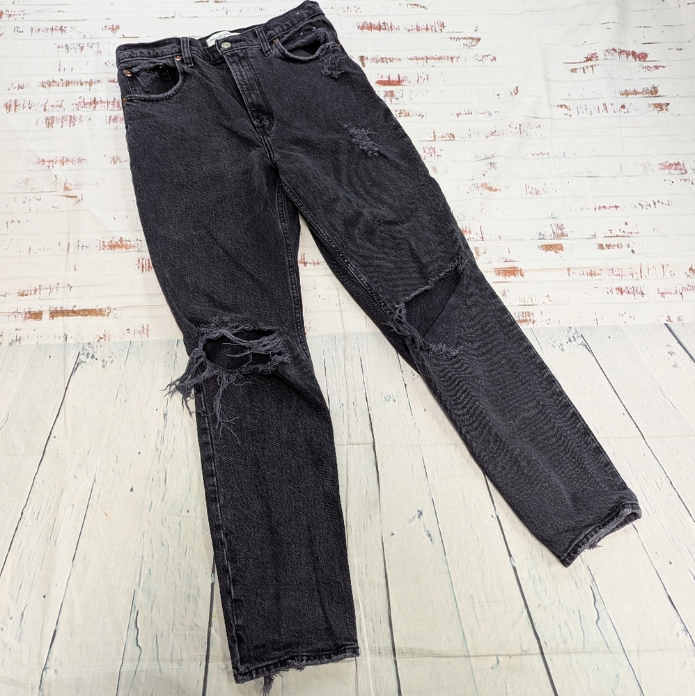 Abercrombie and Fitch The 90's Straight Ultra High Rise jeans